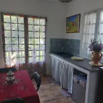 Guest house La Campagne De Lili - Et Cuisine Sur Terrasse Privee